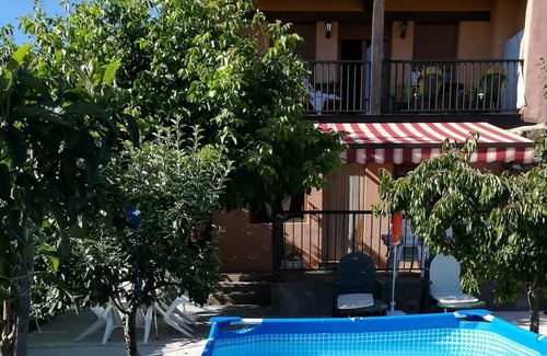 Rozuelo House | Homerez - Spacious house for 6 ppl. at Tedejo