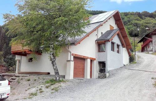 Saint-Jean-d'Arves Apartment | Homerez - Studio in Saint-Jean-d'Arves