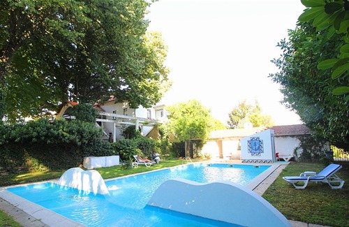 Covilha Villa | Homerez - Villa for 14 ppl. with swimming-pool, terrace and balcony at Teixoso