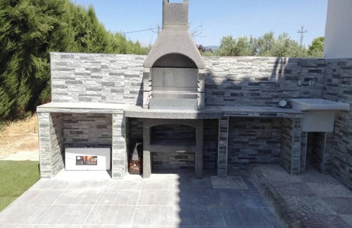 Atarfe Villa | Homerez - Villa in Atarfe, Private Pool