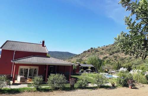Ubrique Villa | Homerez - Villa in Ubrique, mountain view.