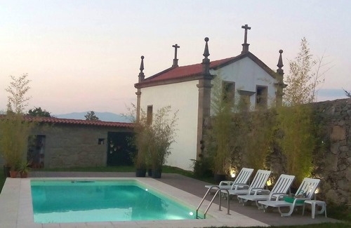 Povoa de Lanhoso Villa | Homerez - Villa for 15 ppl. with swimming-pool and garden at Póvoa de Lanhoso