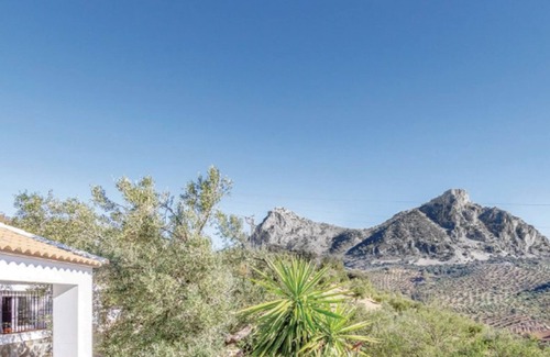 El Gastor Ski Chalet | Homerez - Welcoming chalet with lake and mountain view - El Gastor