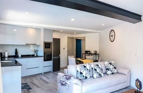 Arouca House | Homerez - Welcoming house with pool in Lomba
