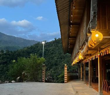 Vi Xuyen Ski Chalet | Homestay and Tây Côn Lĩnh Tea