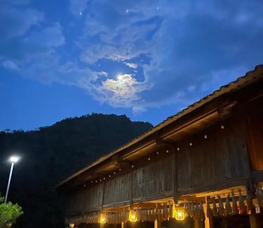 Vi Xuyen Ski Chalet | Homestay and Tây Côn Lĩnh Tea