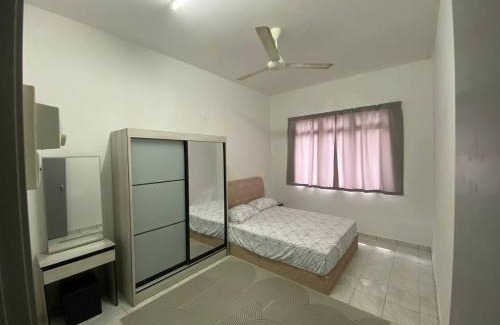 Banting House | Homestay Idaman, Olak Lempit at Banting