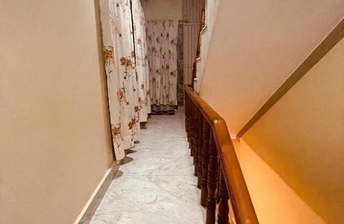 Srinagar House | Homestay in Kashmir