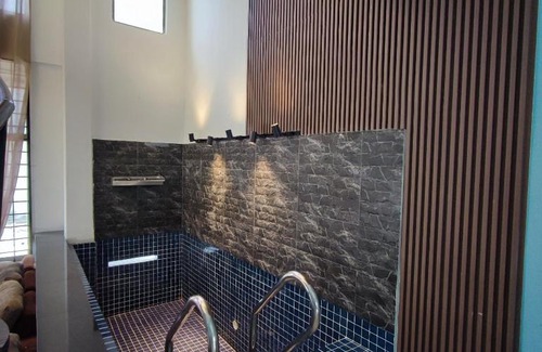 Johor Bahru Resort | Homestay Wee Inn JB INDOOR POOL