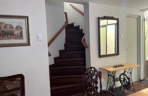 Aurora House | HOMESTAY Yas & Jay