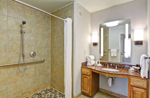 Central Oklahoma City Hotel | Homewood Suites by Hilton Oklahoma City-West