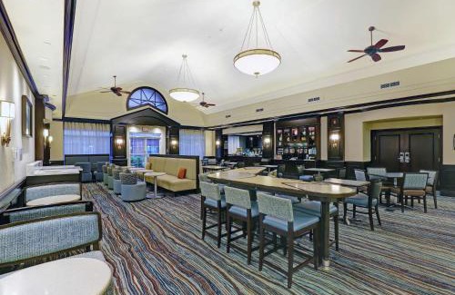 Cambridge Hotel | Homewood Suites by Hilton Cambridge-Waterloo, Ontario
