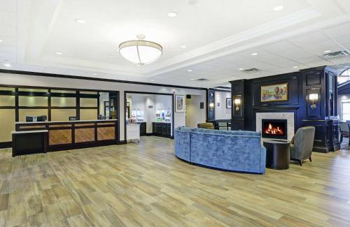 Cambridge Hotel | Homewood Suites by Hilton Cambridge-Waterloo, Ontario