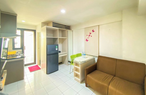 Kebagusan Apartment | Homey 2Br With Modern Design Kebagusan City Apartment