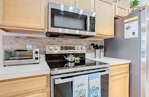 Highlands Reserve Apartment | Homey 4BR Pool Home, Highlands Reserve, Disney