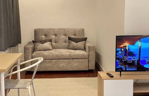 Ploenchit Hotel | homey stay and cafe by hematoa