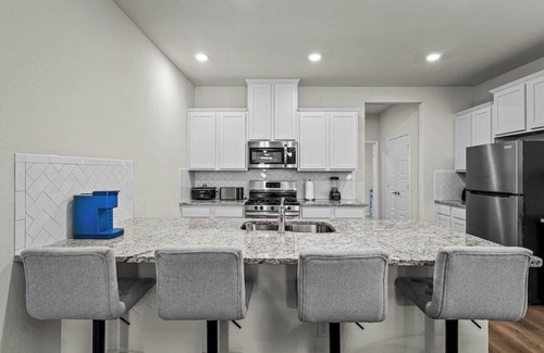 Lincoln Park House | Homify360 - The Escape | One level home long stays