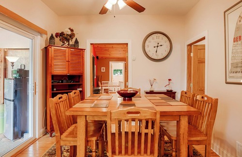 Honeoye House | Honeoye Haven: Family Retreat on Honeoye Lake