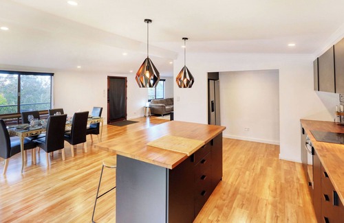 Eagle Heights House | Honey Badgers