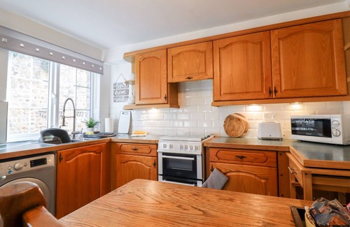 Ripon Cottage | HONEYBEE COTTAGE, pet friendly, character holiday cottage in Ripon