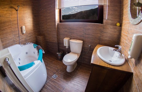 Krionerion Apartment | Honeymoon Suite Two Space Apartment