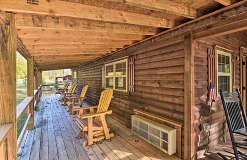 St George Cabin | ‘Hooah’ Cabin Retreat w/Grill & Step-Free Access