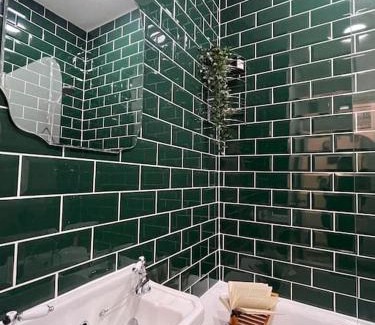 Hoole House | Hoole House- Bright and modern 2 bedroom house, close to Chester train station and the City Centre