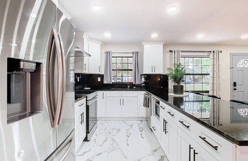 Old Seminole Heights House | Hoops & H2O Oasis: Home w Large Yard, Bball & Pool in Seminole Heights, Tampa