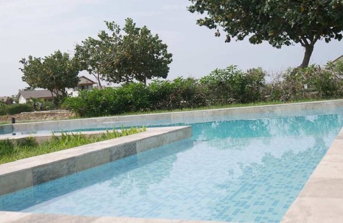 Ica House | HOP Macao: Lagoon View & Beach Access