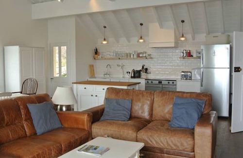 Hope-Cove House | Hope Cove, sleeps 2-9, glorious sea views, pet friendly