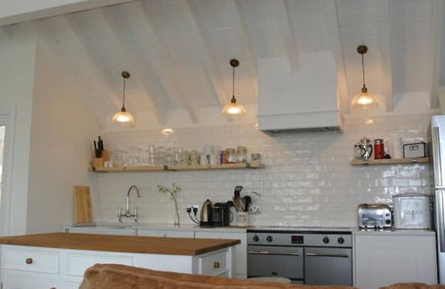 Hope-Cove House | Hope Cove, sleeps 2-9, glorious sea views, pet friendly