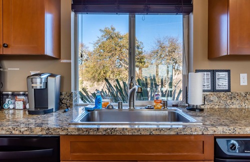 Bradley House | Hope's Place-Beautiful Home on 20 acres overlooking Lake Nacimiento!