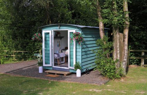 Wadhurst Other | Hopgarden Glamping and camping - Luxury furnished Bell tents & Shepherd huts plus camp field to pitch your own tents
