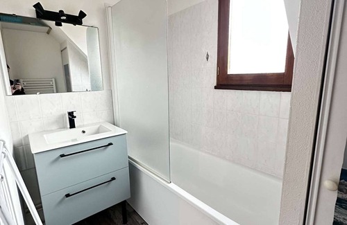 Ouistreham Apartment | Horizon détente, 2 steps from the sea