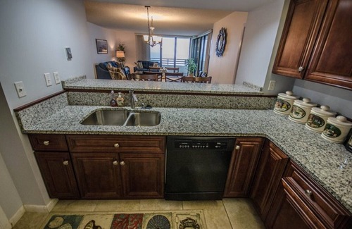 Seabreeze Park Condo | Horizons Condominium 10th floor 2/2 Ocean Front