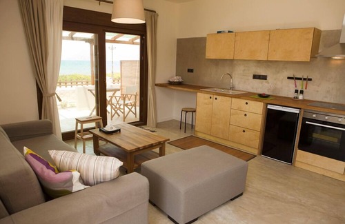 Nopigia Hotel | Horizonte Seafront Suites