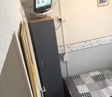 Blackpool Town Center House | Hornby Villa B&B Couples & Families Only- Quiet Central Location- Near To Winter Gardens