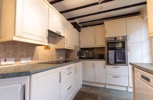 Walkford Cottage | 'Horseshoe Lodge', Character Lodge in Highcliffe on Sea
