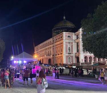 Centro House | Hospedagem Residencial na Frente do Teatro Amazonas