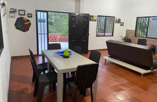 San Gil House | Hospedaje Campestre Villa Niny