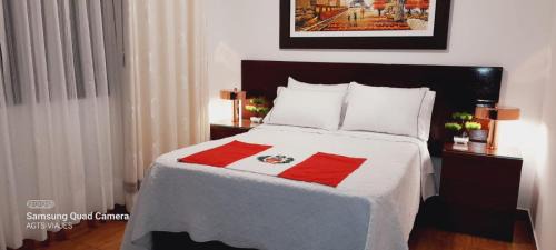 Santa Leonor House | HOSPEDAJE TURISTICO CHORRILLOS Sueños de Luna INN