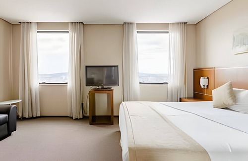 Osasco Hotel | Hospedez - Large apartment near Alphavillie ap 1101