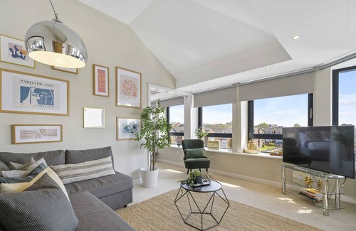 Liverpool Condo | Host Apartments | Marina View Penthouse