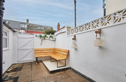 Marske-by-the-Sea House | Host & Stay | King Edward Terrace