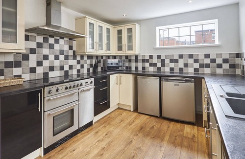 South Shields House | Host & Stay | Ocean House