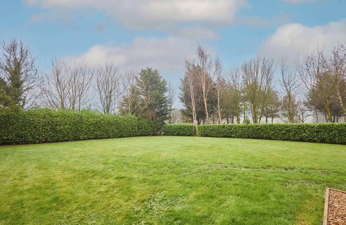 Thirsk House | Host & Stay | Paradise Farm