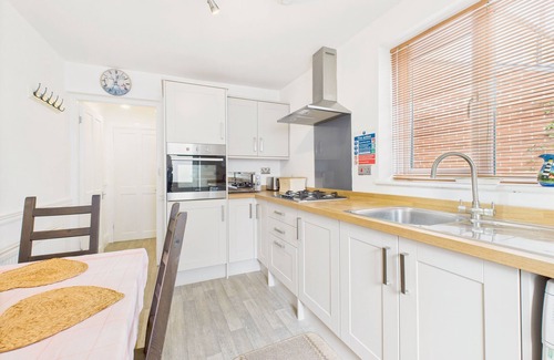 Amble House | Host & Stay | Pier View