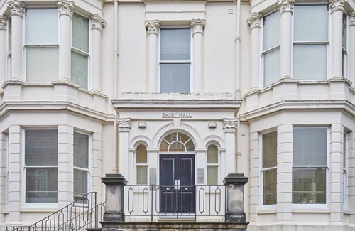 South Cliff Apartment | Host & Stay | Three Bays