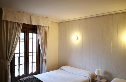 Old Town of Avila House | Hostal Alcántara