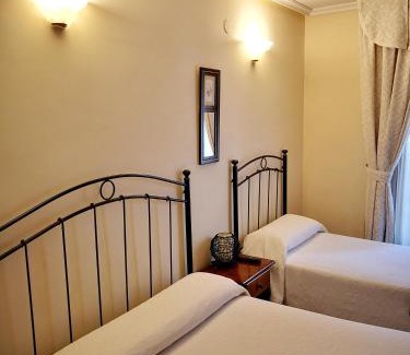 Old Town of Avila House | Hostal Alcántara